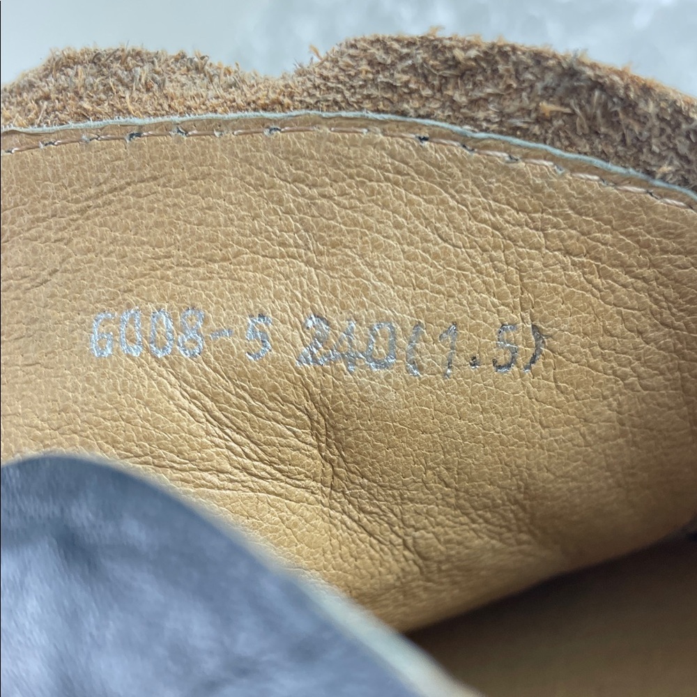 Leather Shoes with Floral Design Size 5 - Picture 9 of 10